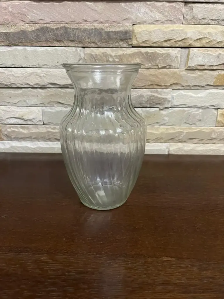 Lina Lined Vase